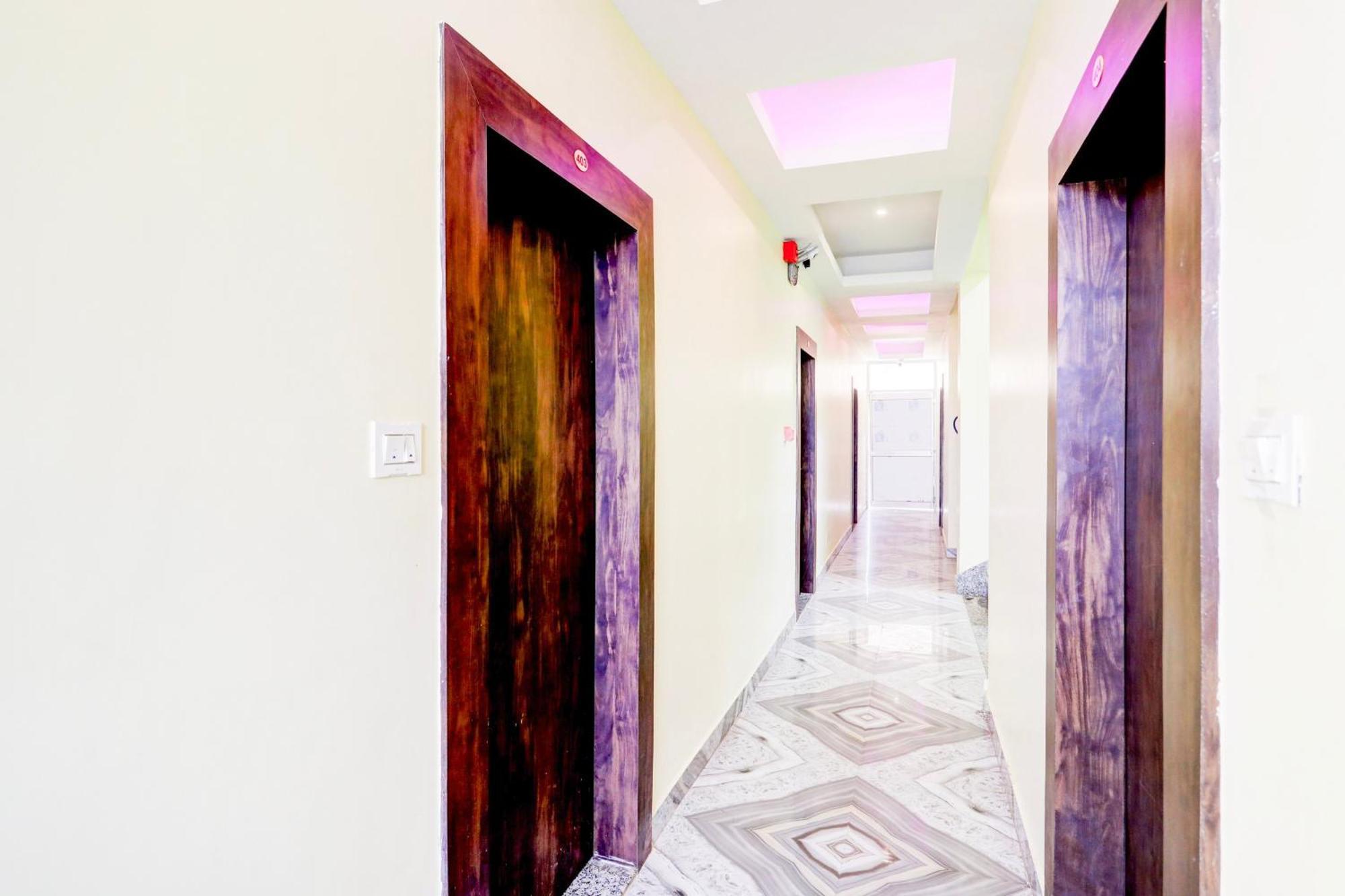 פורי Hotel O Jagdish Palace מראה חיצוני תמונה