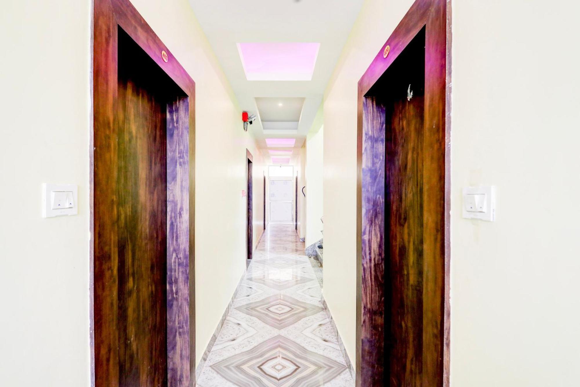 פורי Hotel O Jagdish Palace מראה חיצוני תמונה